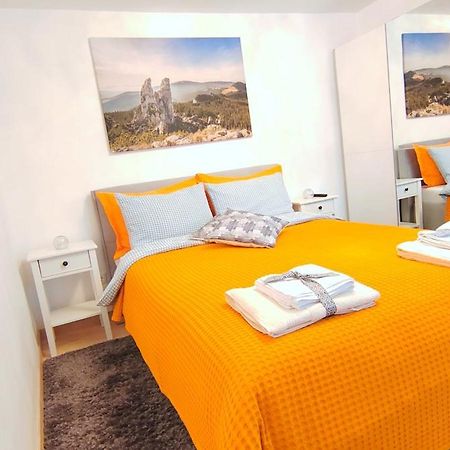 R&B Guest House Câmpulung Moldovenesc Dış mekan fotoğraf